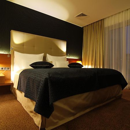 Mikado Hotel Nitra Zewnętrze zdjęcie