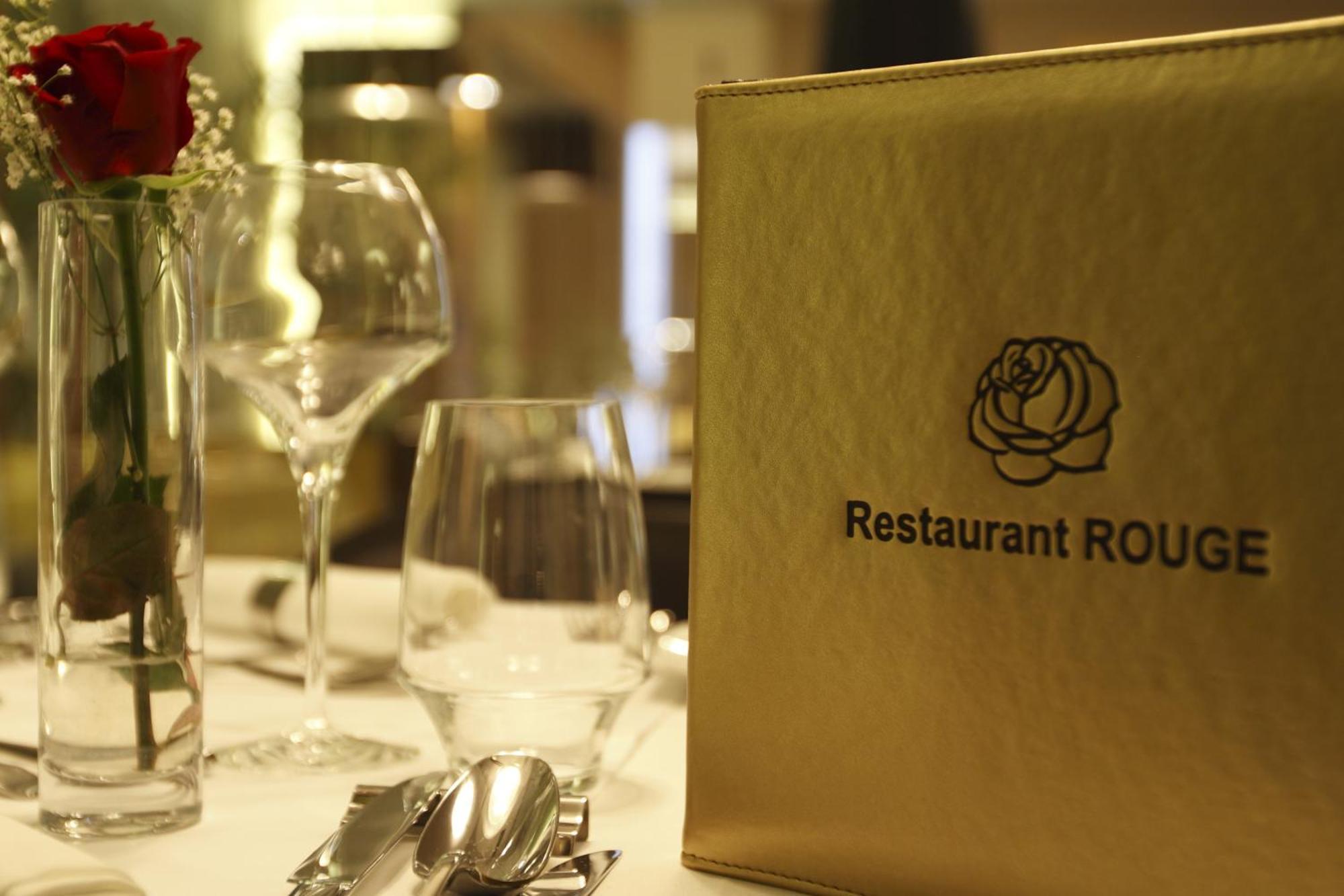 Mikado Hotel Nitra Zewnętrze zdjęcie