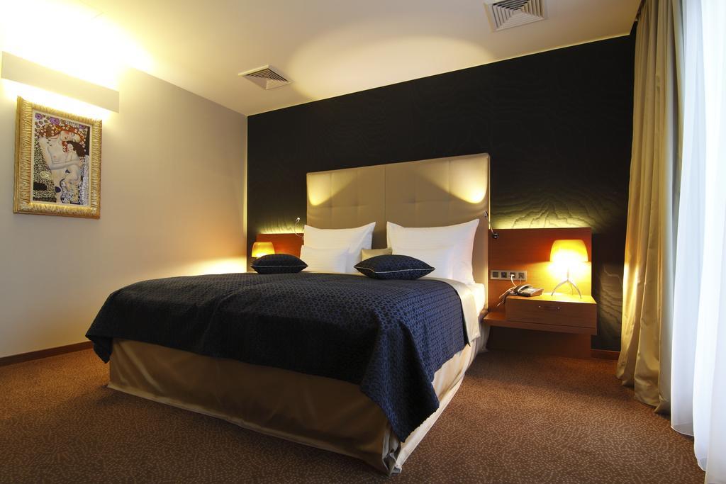 Mikado Hotel Nitra Pokój zdjęcie
